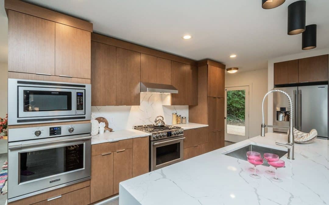 Essential Tips to Hire a Professional Remodeling Contractor