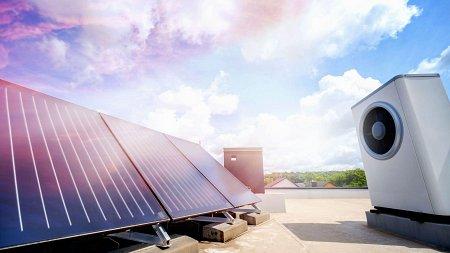 How to Maximize Energy Efficiency by Combining a Heat Pump with Solar Panels