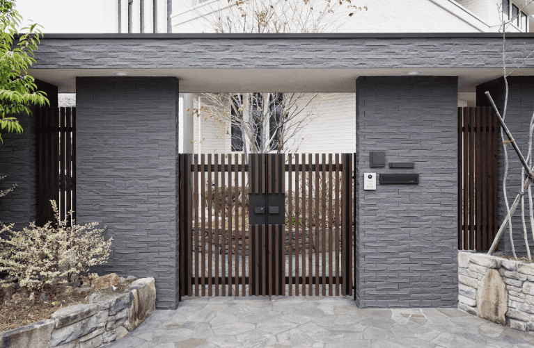 From Railings to Roofing: Where Custom Metalwork Fits Into Your Home Project