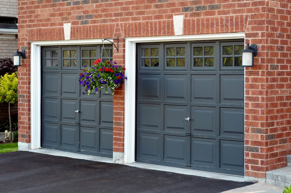 Garage Door Color, Garage Door Colors For Beige House