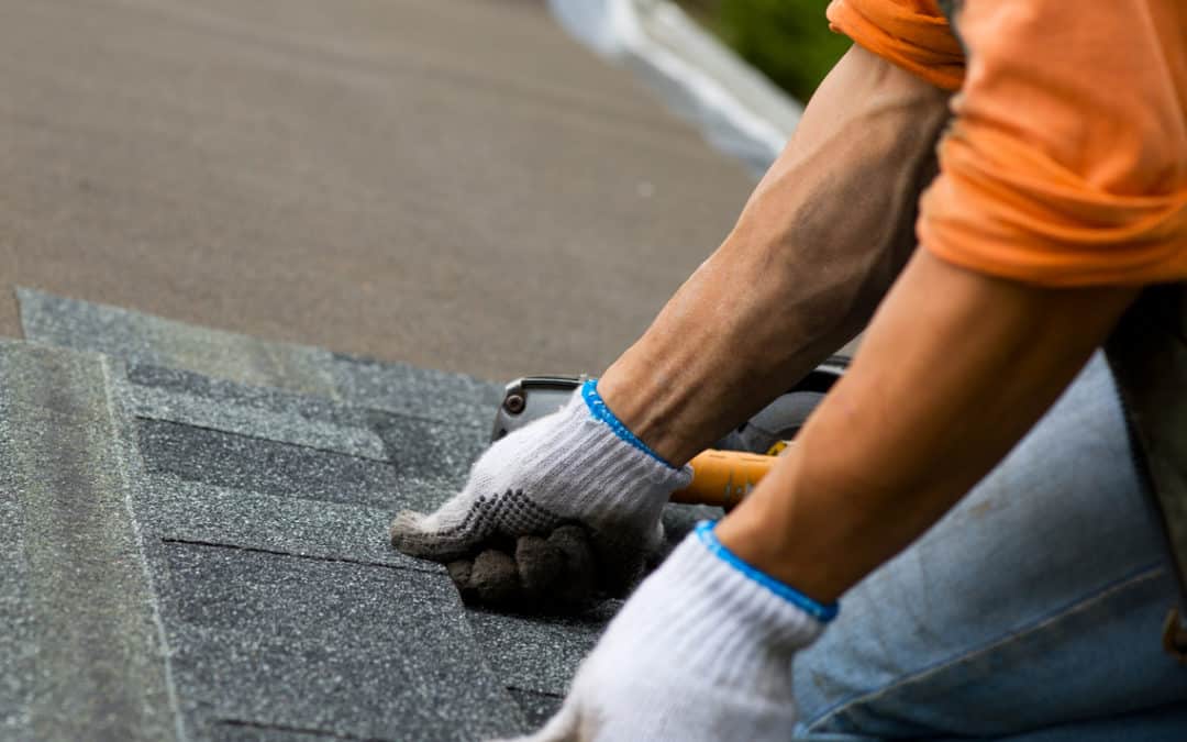 What It Takes to Become a Roofer