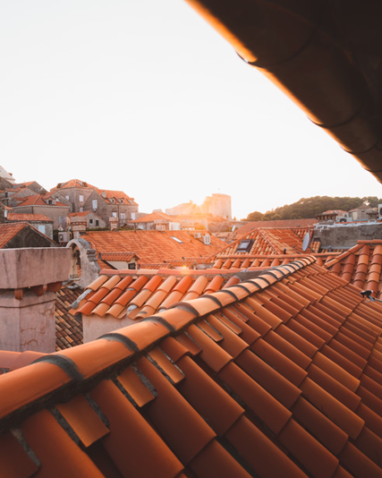 To Fix or Replace Your Roof: 6 Key Tips to Help You