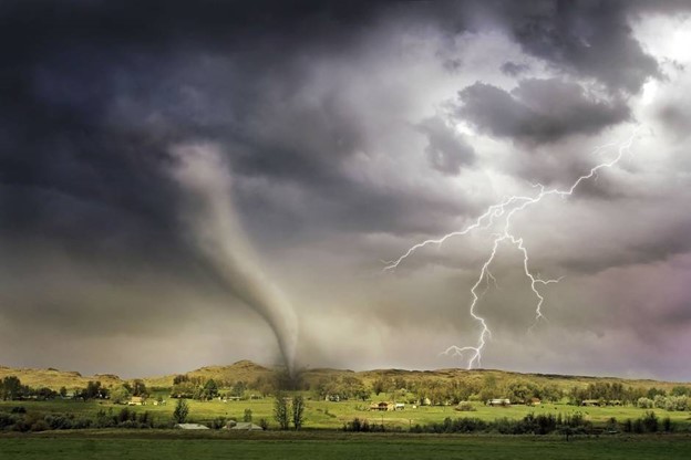 Common Mistakes to Avoid Regarding Your Home After a Tornado