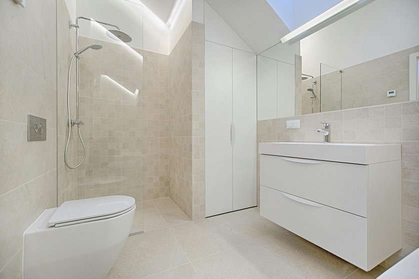 Bathtub to Shower Conversion: A Practical Guide for DIY Enthusiasts