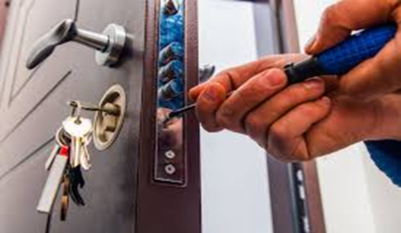 Secure Solution: Premier Locksmith Services in Midtown and Downtown Miami