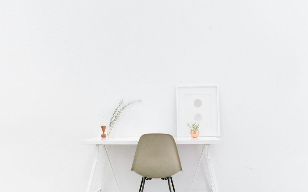 minimalist style white room with desk and chair