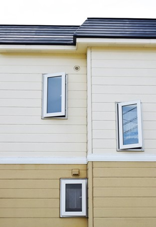 DIY vs. Professional Installation: Which is Better for Siding?