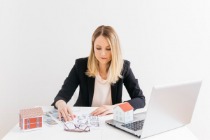 woman working on computer