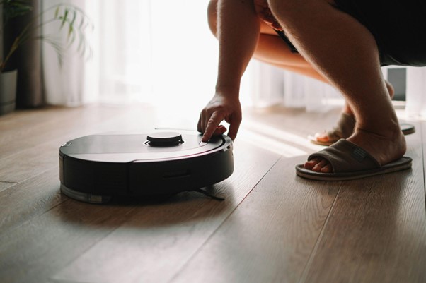 robot vaccuum and auto mop