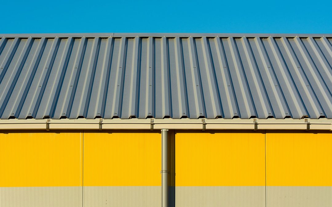 commercial roof on building