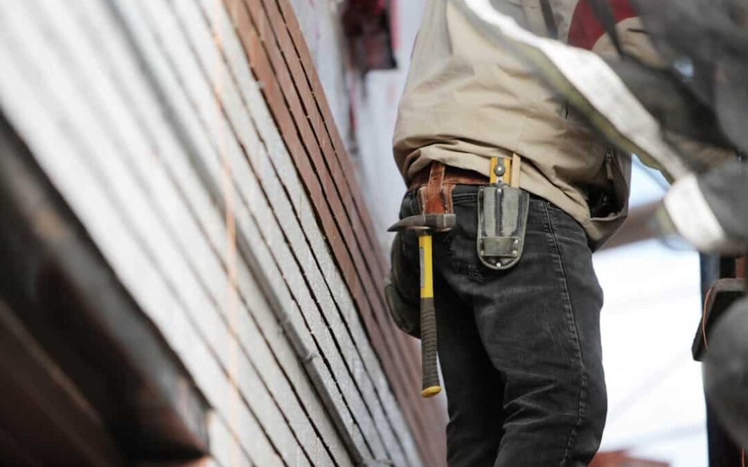 From Quick Fixes to Major Repairs: What a Handyman Can Do for You