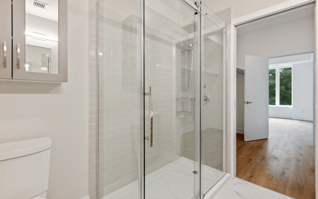 Choosing the Right Shower Door: Sliding, Hinged, or Pivot?