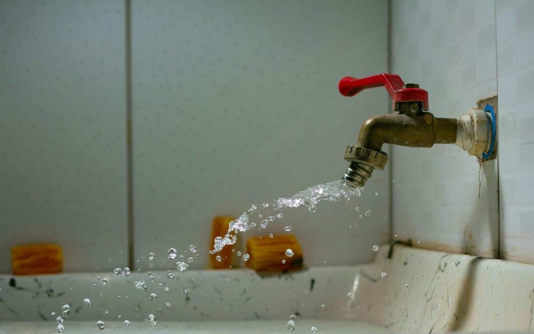Factors to Consider When Hiring Professional Plumbers