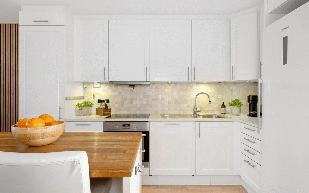 The Long-Lasting Perks of a Steel Cabinet in Your Kitchen or Garage