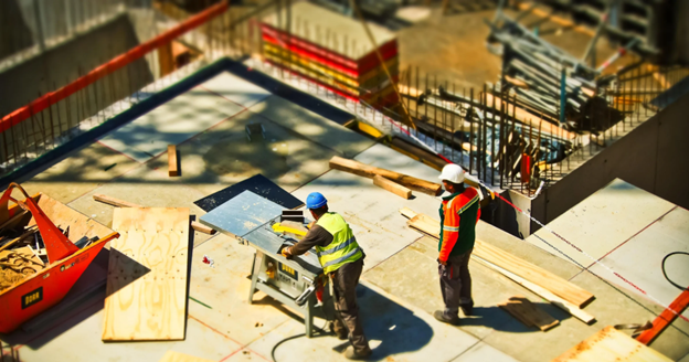 construction contractors construciton workers on job site