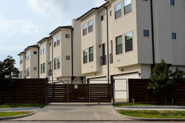Exterior Extravaganza: 6 Practical Tips to Transform Your Home’s Facade