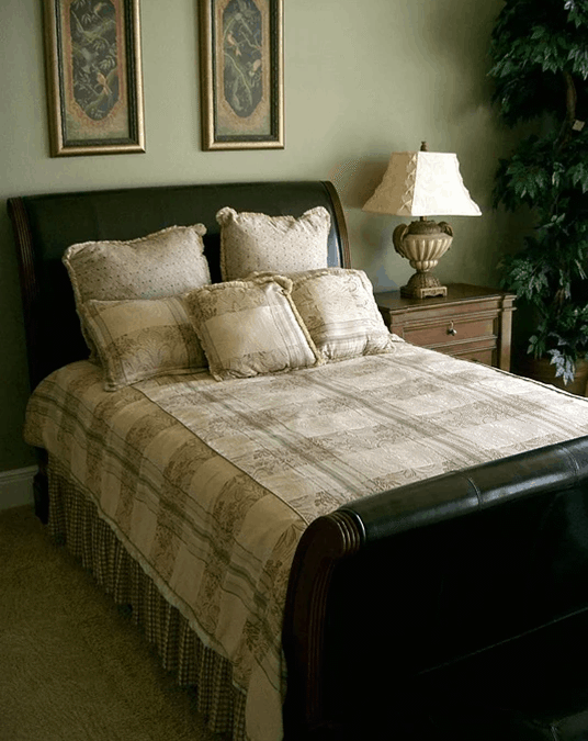 Clever Tips for a Great Looking Small Bedroom