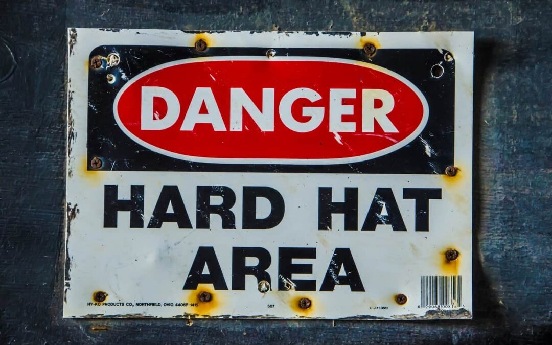 10 Essential Safety Garments Every Construction Worker Should Wear