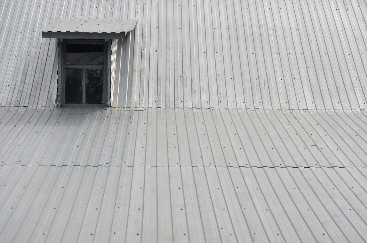 standing seam metal roofs