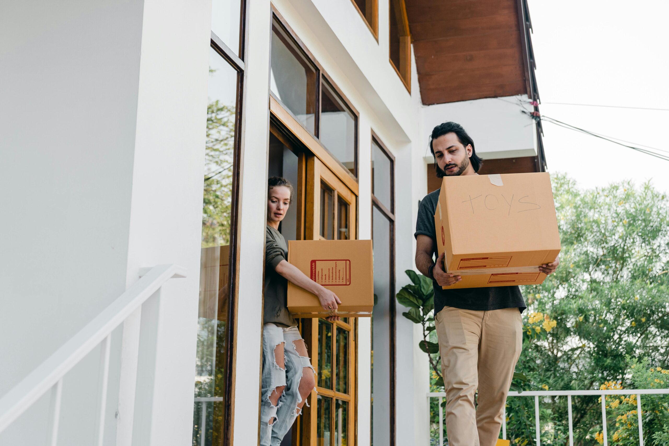 pexels-ketut-subiyanto-4246267 Moving