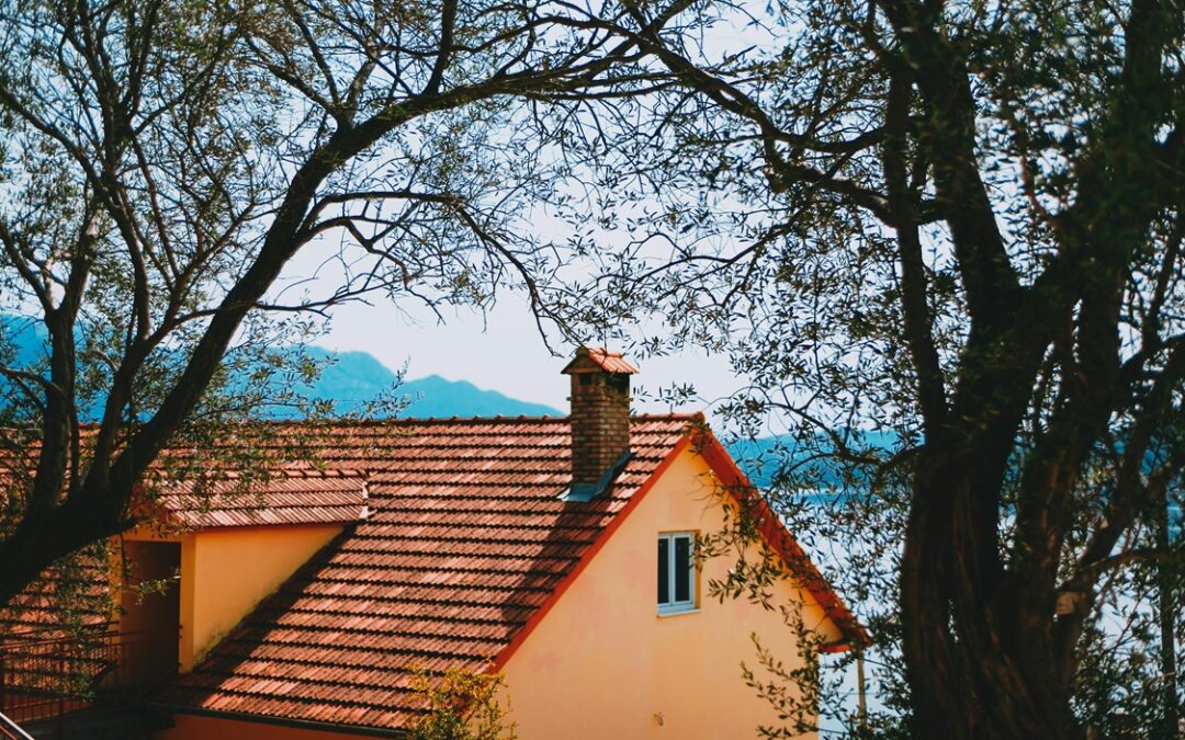 Negotiating New Roof in Durham Region Ontario After an Inspection