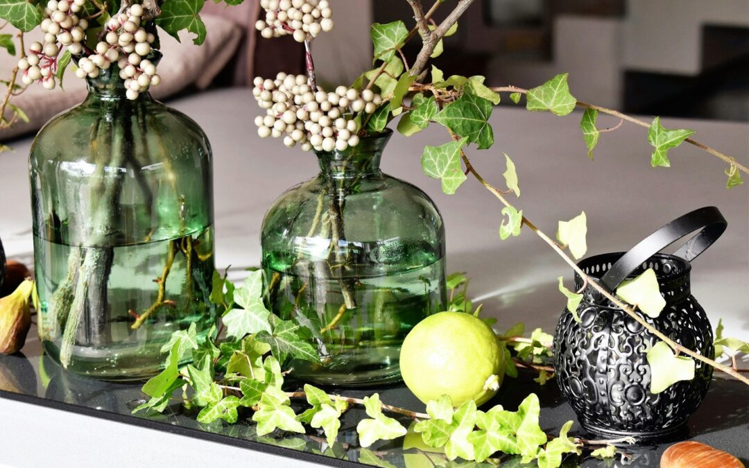 10 Stand-Out Use of Glass Vases for Modern Home Decor