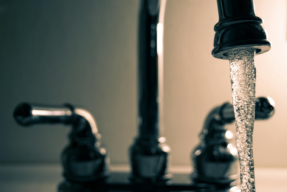 kitchen tap with running water kitchen faucet tap running water