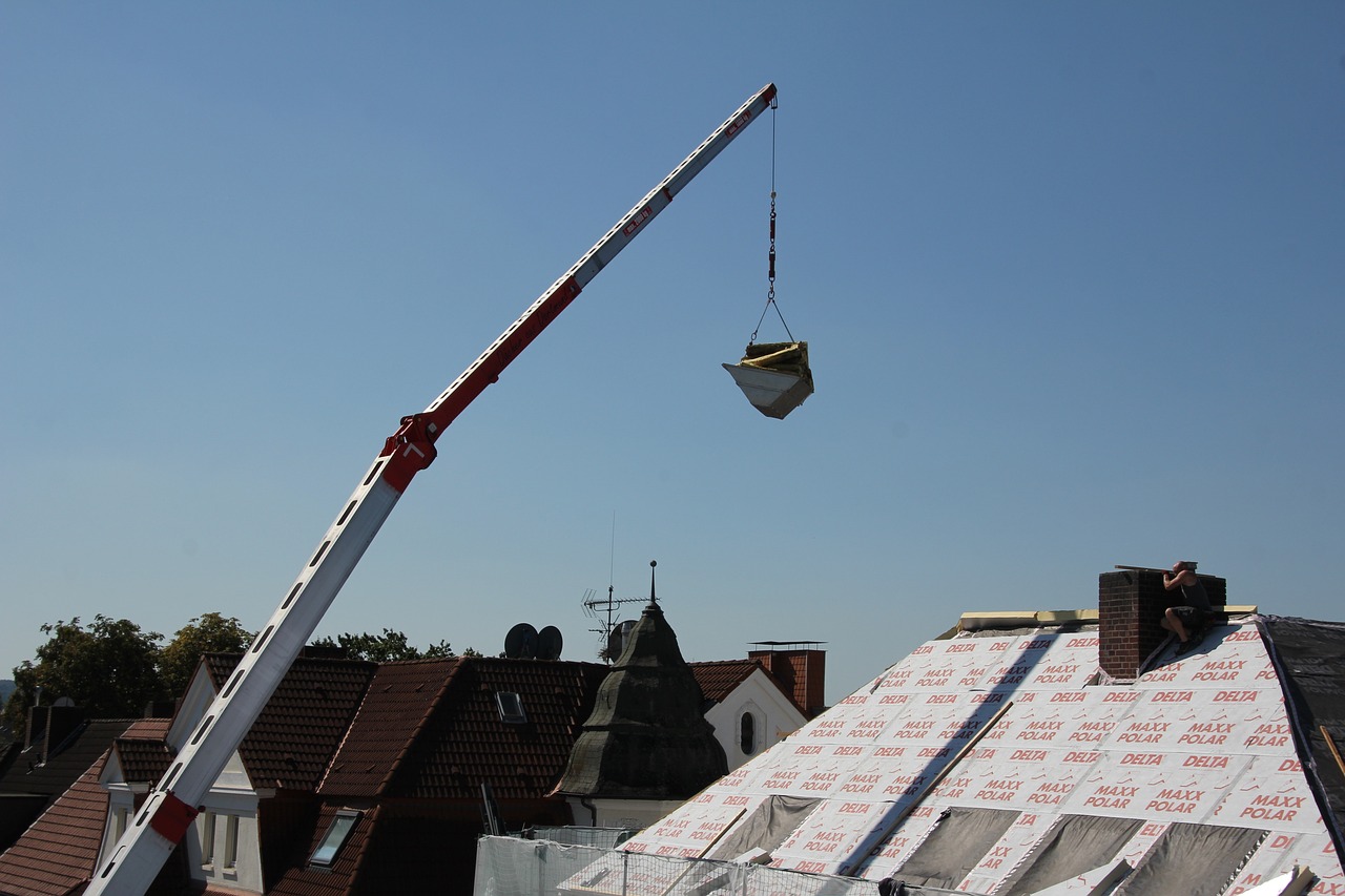 roofers-2681352_1280