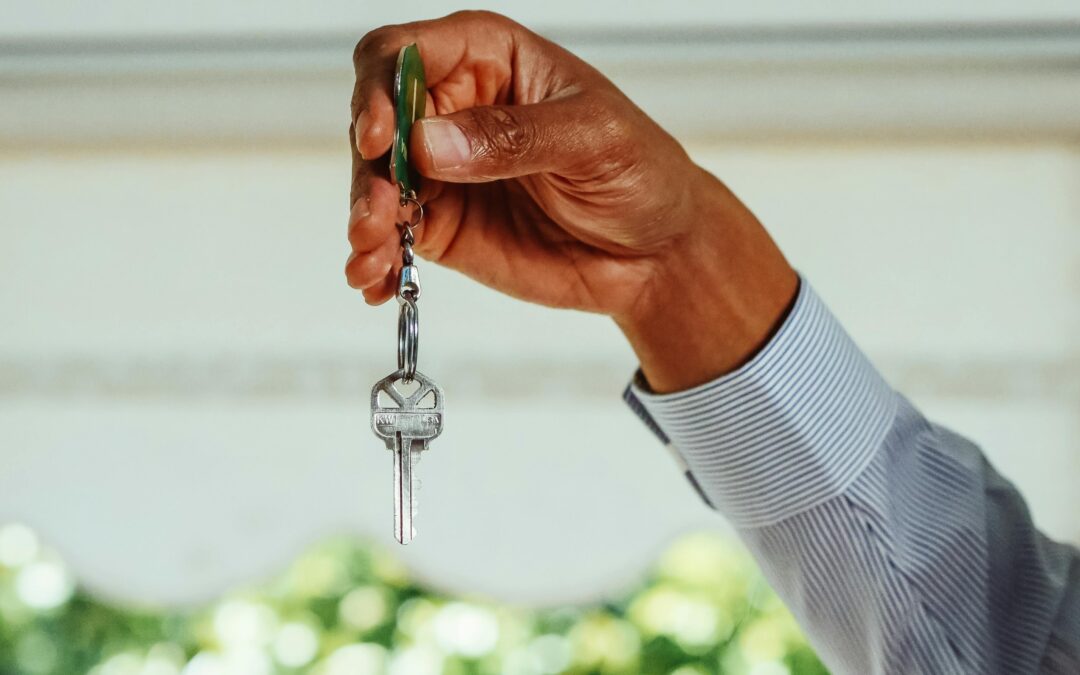 The Pros and Cons of Taking a Cash Offer for Your Home