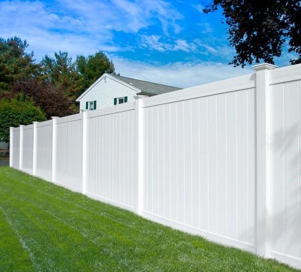 Fence Safety Data: Which Types Reduce Liability Risks for Families