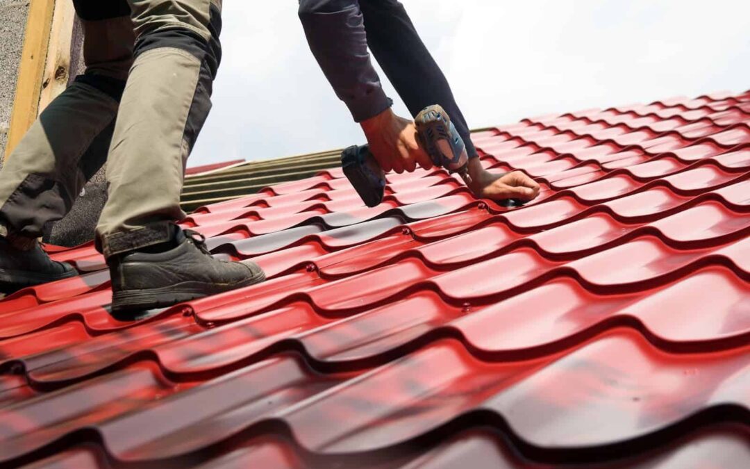 What Sets a Specialized Metal Roofing Contractor Apart From a General Roofer