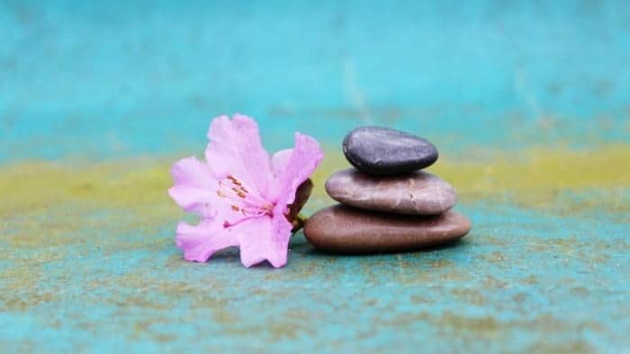 Reconnect With Yourself: Mindfulness Techniques For An Unforgettable Home Spa Day